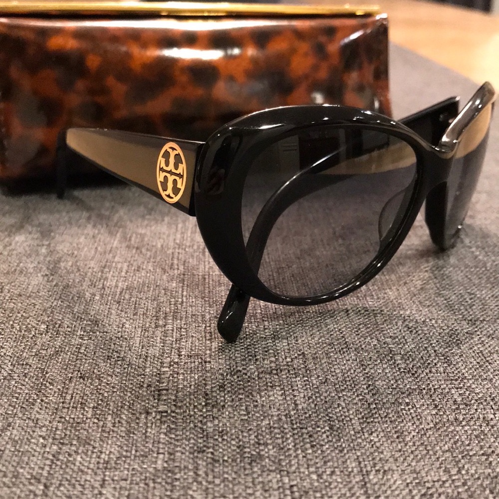 Tory Burch Cat-Eye Sunglasses
